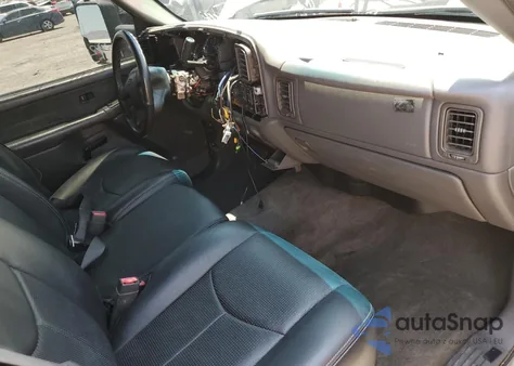 2003 Chevrolet Silverado C1500 z USA, uszkodzony, nr VIN 1GCEC14V73Z266088